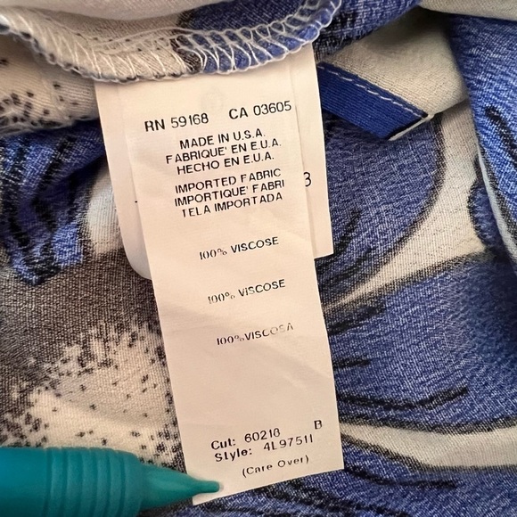 Karen Kane Blue Daisy Handkerchief Blouse Size XL - Picture 8 of 12